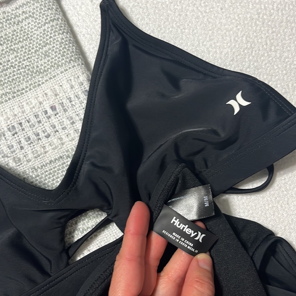 Hurley bathing suit - Picture 6 of 7